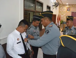 KEDISIPLINAN PEGAWAI, KEPALA RUTAN BANGIL KANWIL KEMENKUMHAM JATIM CEK KERAPIHAN PEGAWAI