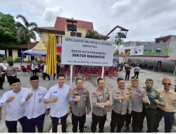 Kapolresta Pekanbaru Resmikan Nomenklatur Polsek Tampan Menjadi Polsek Binawidya