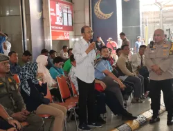 Jum’at Curhat Kapolres Metro Jakarta Pusat Bersama Warga Di Lobby Blok A Pasar Tanah Abang