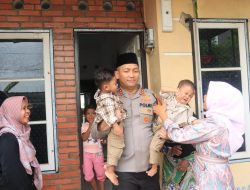Kapolres Bogor Kunjungi Kediaman Bayi Tertukar