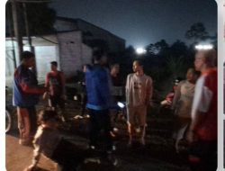 Polsek Parungpanjang Bersama Unit Laka Lantas Adanya Peristiwa Kecelakaan Lalu Lintas Antara Truk Tronton Tabrak Motor, Satu Orang Luka Berat