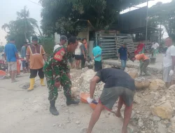 Perbaikan Saluran Air Babinsa Kerja Bakti Bersama Warga