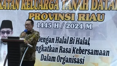 Pererat Silaturahmi, IKTD Provinsi Riau Gelar Halal Bi Halal dan Pelepasan Calon Jamaah Haji Warga Riau Asal Kabupaten Tanah Datar