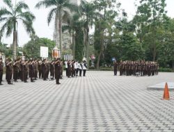 Asisten Tindak Pidana Khusus Kejaksaan Tinggi Riau Penerima Apel Kerja Pagi