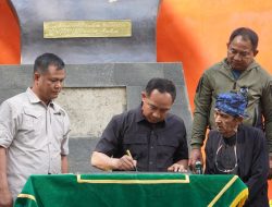 Panglima TNI Resmikan Replika Benteng Cikahuripan