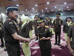 Jaksa Agung ST Burhanuddin Lantik  Katarina Endang Sarwestri, S.H., M.H. Sebagai Kepala Kejaksaan Tinggi Jawa Barat