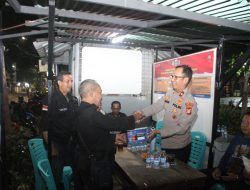 Kapolsek Metro Gambir Sambangi Satkamling Cideng