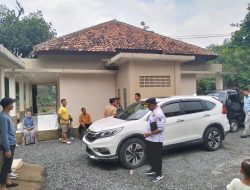 Polsek Rumpin Cek TKP Pencurian Uang/Pecah Kaca Di Desa Cibodas