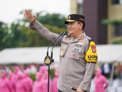 Irjen M Iqbal Pimpin Upacara Kenaikan Pangkat Personel Polda Riau Periode Juli 2024