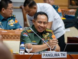 Panglima TNI Hadiri Rapat Kerja Komisi I DPR RI