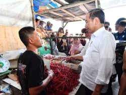 Jokowi Tinjau Pasar Kota Agung, Dialog Dengan Pedagang