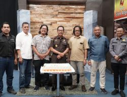 Kajati Riau Jadi Narasumber Program Jaksa Menjawab di Riau Televisi