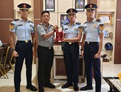 Tuntaskan PKL di Rutan Pangkalan Brandan, Taruna Poltekip Berikan Plakat Kenangan