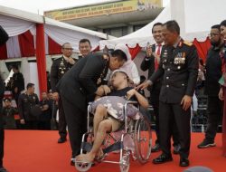 Band Radja Goyang Pengunjung HUT Bhayangkara Ke-78 Polda Riau