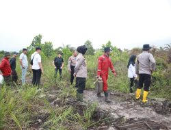 Kapolres Kampar Tinjau Langsung Pemadaman Karhutla di Desa Karya Indah