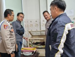 Polsek Parung Olah TKP Terkait Adanya Penemuan Bayi di Kp. Putat Nutug Parung