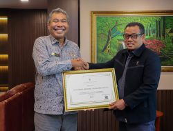 Sekretaris Mahkamah Agung Menerima Piagam Penghargaan Penerapan Sistem Merit dalam pengisian Jabatan Pimpinan Tinggi Tahun 2023