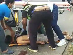 Polsek Cileungsi Cek TKP Adanya Orang Tergeletak Di Pinggir Jalan