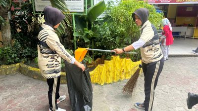Hari Jadi Polwan Ke-76, Polwan Polda Riau Melaksanakan Kegiatan Bakti Sosial