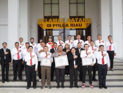 Kinerja Dinilai Baik, Polda Riau Terima Presisi Award dari Lemkapi