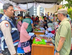 Sinergitas TNI-POLRI Wilayah Hukum Polsek Ciomas Giat Monitoring Bantuan Pangan Warga Yang Terkena Dampak Stunting