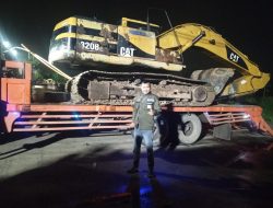 Bau Aroma Menyengat Limbah B3, Bikin Pusing Kepala dan Muntah Hingga Sesak Napas Warga Kelurahan Bunder