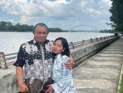 Kalapas Narkotika Samarinda dan Ketua DWP Nikmati Keindahan Alam Sungai Mahakam di Tenggarong
