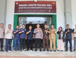 Pastikan Kondisi Logistik KPU Dalam Keadaan Baik, Kapolres Pelalawan Lakukan Pengecekan Kondisi Gudang Logistik Pilkada 2024