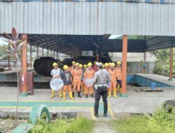 Aksi Blusukan Personil Satlantas Polres Pelalawan Ajak Karyawan Perusahaan Ciptakan Pilkada Damai