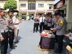 Puluhan Anggota Polres Brebes Rayakan Ulang Tahun Bersama