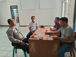 Bhabinkamtibmas Wilayah Hukum Polsek Cijeruk Sambang Warga Masyarakat Beri Himbauan Dan Ajak Jaga Kondusifitas Kamtibmas