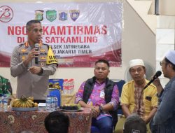 Kapolres Metro Jaktim Ngopi Kamtibmas Bersama Warga di Jatinegara