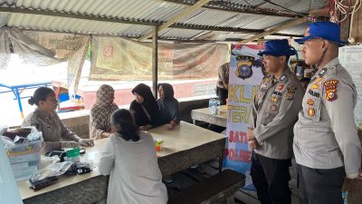 Berikan Pelayanan Kesehatan Gratis Melalui Klinik Terapung, Satpolairud Polres Siak Sampaikan Pesan Pilkada Damai