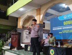 Polsek Sepatan Polres Metro Tangerang Kota Gelar Sosialisasi Kenakalan Remaja dan Bahaya Narkoba di Ponpes Daarul Muttaqien