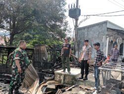 Polsek Ciampea Bersama Instansi Terkait Cek Lokasi Terjadinya Kebakaran Di Pasar Jumat