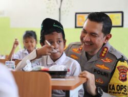 Antusias, Ratusan Siswa SD di Bogor Terima Bantuan Gizi dari Polresta dan Kodim