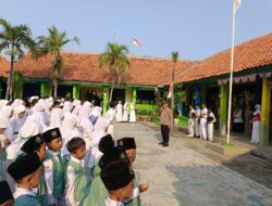 Semangat Sumpah Pemuda, Polsek Cipondoh Goes To School dan Deklarasi Anti Tawuran