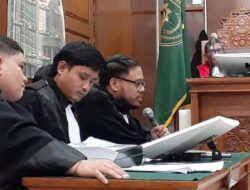 One Law Firm Sukses Menangkan Kasus Penggelapan Jabatan, Hukuman Klien Berkurang Signifikan