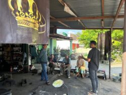 Satreskrim Sambangi Remaja Nongkrong di Bengkel dan Ingatkan Nyoblos Tanggal 27 November 2024