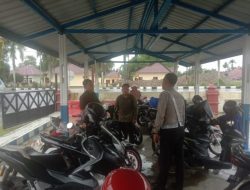 Sasar Masyarakat di Parkiran, Satlantas Beri Edukasi Tertib Berlalulintas dan Pesan Pilkada Damai