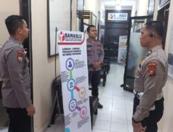 Polres Kuansing Intensifkan Pengecekan Preventif Pengamanan di Kantor Bawaslu Kuansing Dalam Rangka Operasi Mantap Praja LK 2024