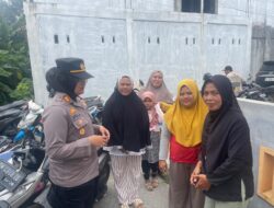 Aksi Kapolsek Pangkalan Kerinci Sambangi Emak-emak untuk Sampaikan Pesan Kamtibmas dan Pilkada Damai