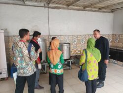 Pemeriksaan Uji Laboratorium Makanan dan Air Minum sebagai Syarat Perpanjangan Sertifikat Higiene Sanitasi di Lapas Pasuruan oleh Dinkes Kota Pasuruan dan Labkesda Kabupaten Pasuruan