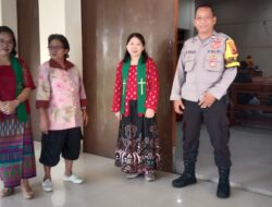 Bhabinkamtibmas Wilayah Polsek Megamendung Giat COOLING Sistem, Pelayanan Pengamanan Ibadah Gereja Umat Kristiani di Gereja Youkubus Rosuul