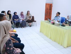 Wujudkan Keluarga Harmonis, Danlanud Didampingi Ketua PIA Ardhya Garini Cabang 7/D.ll Lanud Sultan Hasanuddin Berikan  Bimbingan Perkawinan