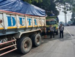 Tindak Lanjut Pertemuan dan Larangan 3 Hari Beroperasi, Tim Gabungan Awasi Ketaatan Jam Operasional Truk Tanah di Tangerang dan Dirikan 8 Pos Pantau