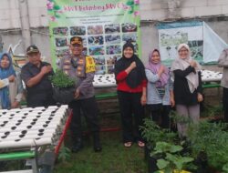 Kapolsek Ciledug Cek Ketahanan Pangan di KWT Belimbing Parung Serab