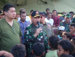 Panglima TNI Tinjau Lokasi Terdampak Erupsi Gunung Lewotobi Laki-laki di NTT
