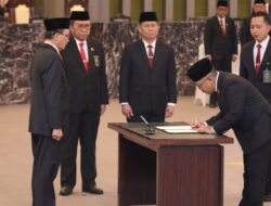 Ketua Mahkamah Agung Lantik Kepala Badan Strategi Kebijakan dan Pendidikan Hukum