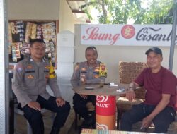 Kapolsek Bersama Bhabinkamtibmas Wilayah Hukum Polsek Tamansari Giat COOLING Sistem Sambang Warga Desa Sukajadi Beri Himbauan Dan Ajak Jaga Kamtibmas
